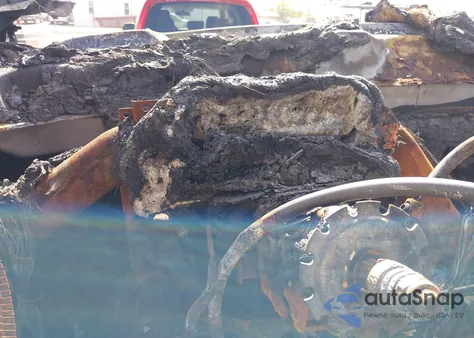 2016 Chevrolet Silverado 1500 2Lt z USA, uszkodzony, nr VIN 3GCUKREC5GG212613